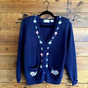 Huntington Ridge Blue Floral Embroidered Cardigan Sweater size Medium
